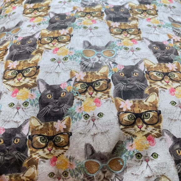 Cat-Themed Pillow Cover With Fun Cat Faces Print & Floral Accents 18" x 18" Doub - Picture 6 of 9